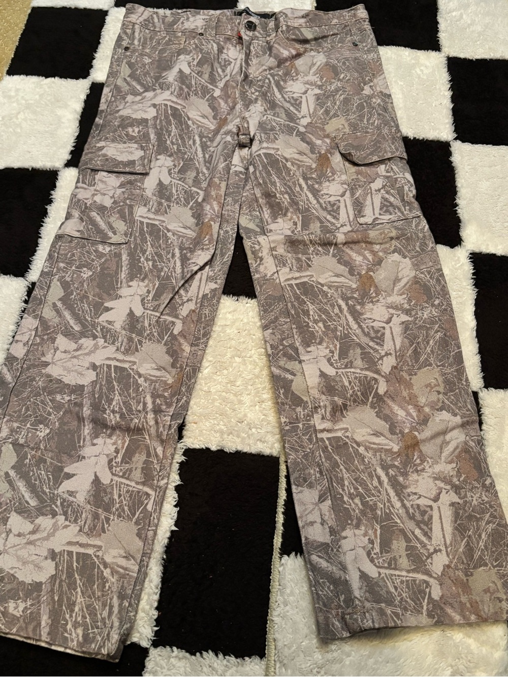 Cargo Pants in Beige Gray Camouflage